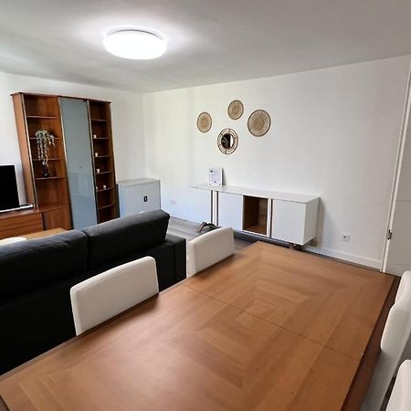 Apartamenticos Plaza Del Pilar III سرقسطة المظهر الخارجي الصورة