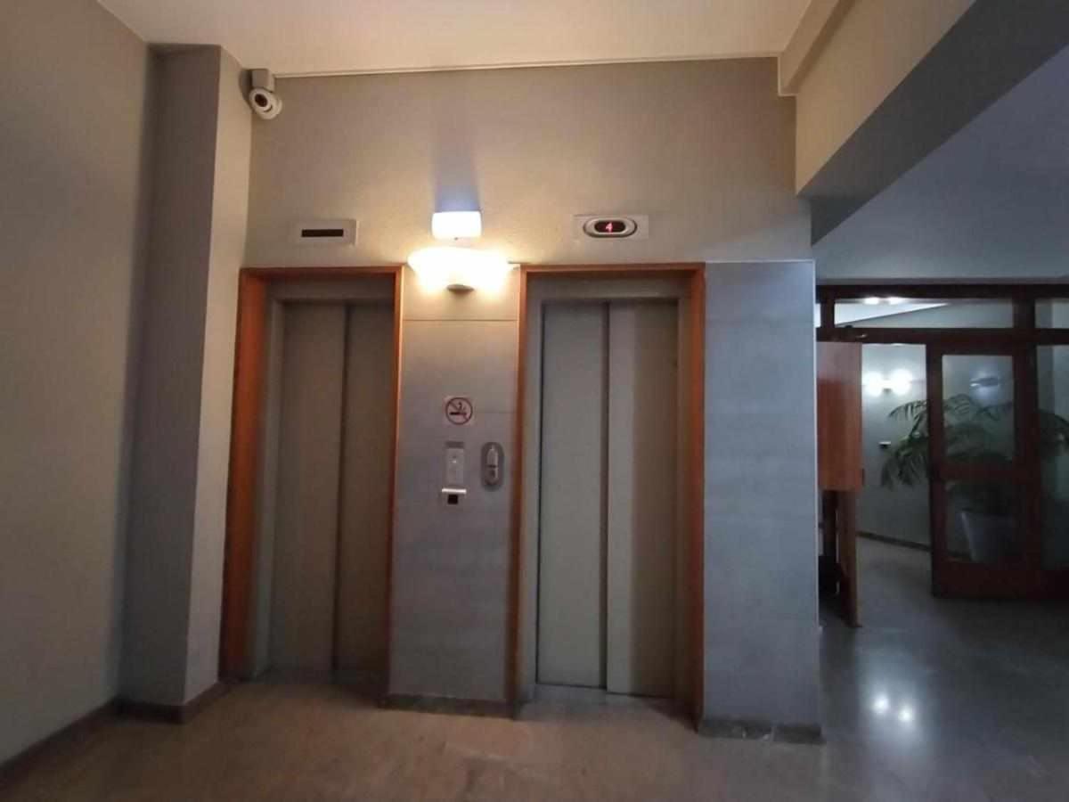 Apartamenticos Plaza Del Pilar III سرقسطة المظهر الخارجي الصورة