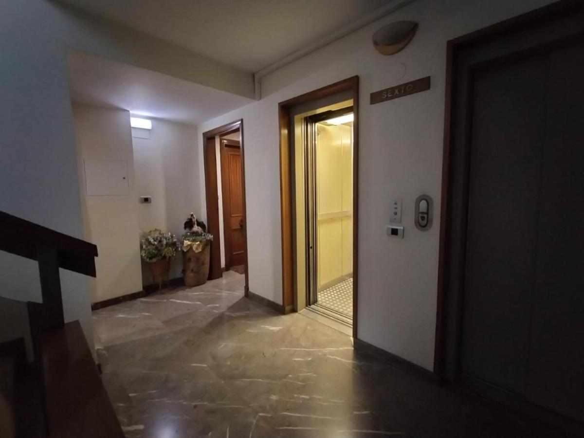 Apartamenticos Plaza Del Pilar III سرقسطة المظهر الخارجي الصورة