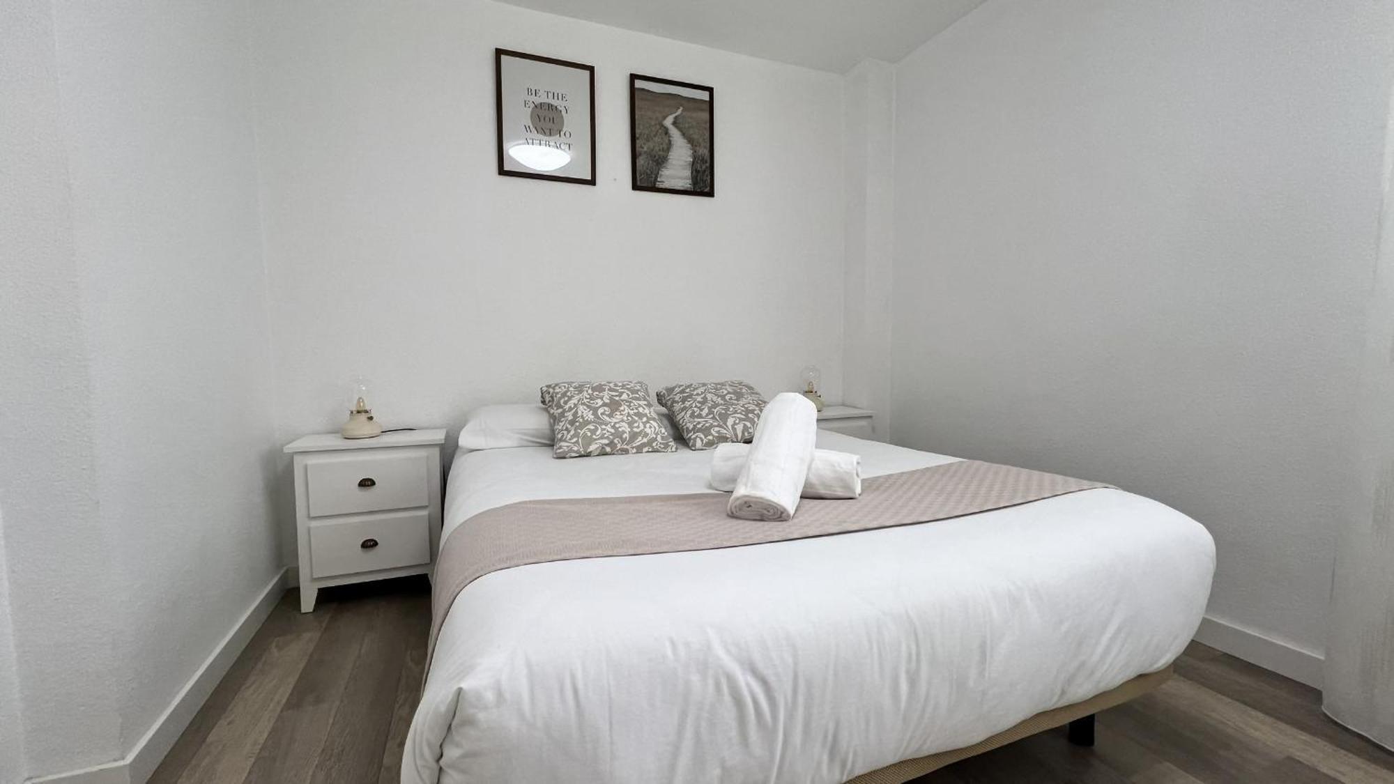 Apartamenticos Plaza Del Pilar III سرقسطة المظهر الخارجي الصورة