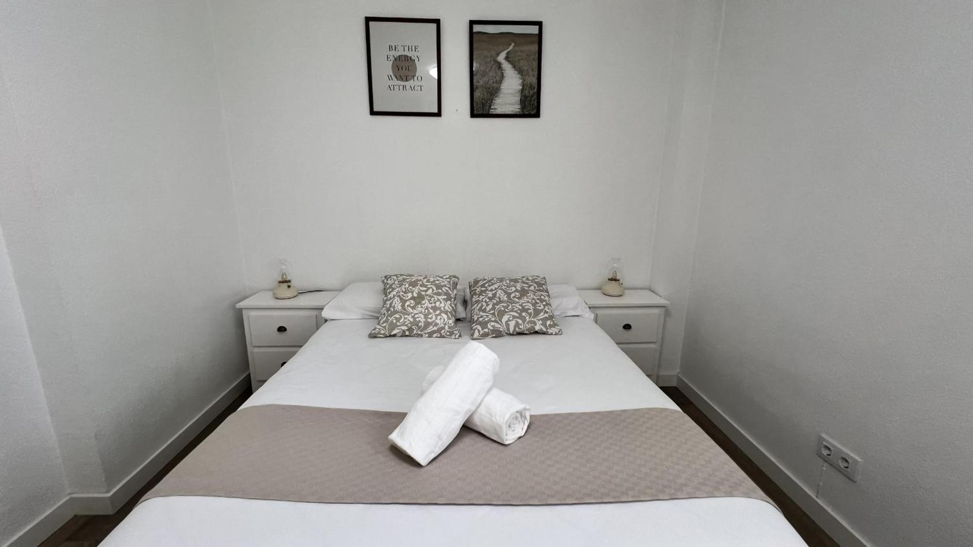 Apartamenticos Plaza Del Pilar III سرقسطة المظهر الخارجي الصورة